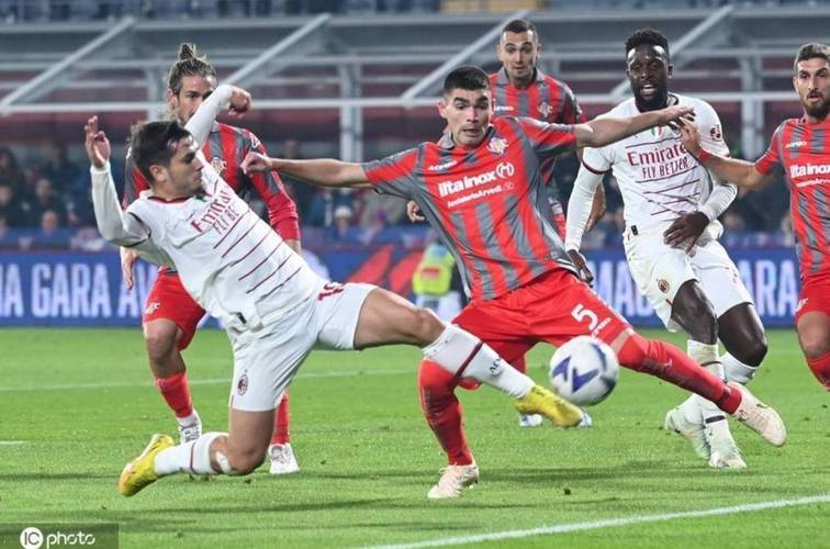 残阵米兰迎旧帅狙击！意甲焦点战：红黑军团主场破咒 or 紫百合逆袭？